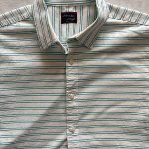UNTUCKit Men's Oxford White and Turquoise Striped Button Down Shirt